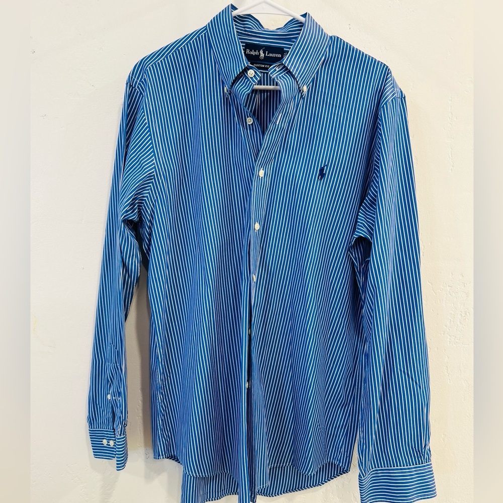 Blue and white striped button down men’s long sleeve shirt 34/35 Ralph Lauren